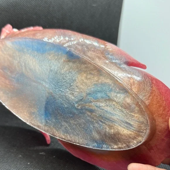 Unique Resin Pink and Blue Leaf-Shaped Decorative Dish - Picture 6 of 11